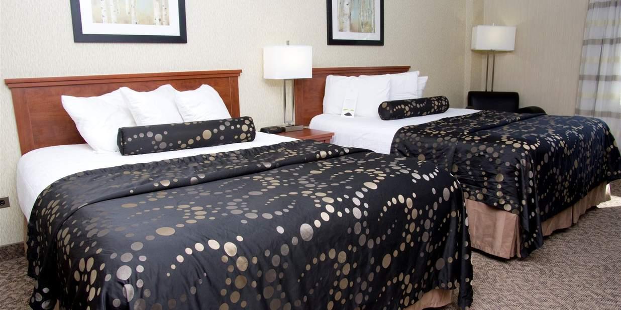 Clarion Hotel & Suites Брандон Экстерьер фото