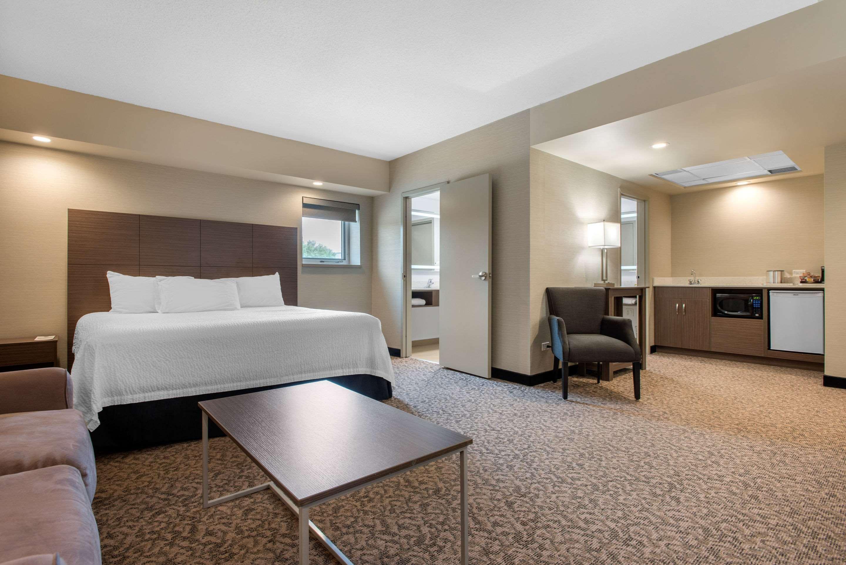 Clarion Hotel & Suites Брандон Экстерьер фото