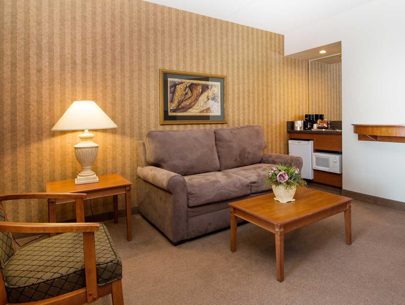 Clarion Hotel & Suites Брандон Экстерьер фото