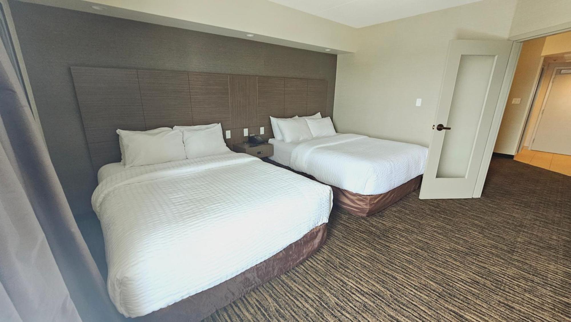 Clarion Hotel & Suites Брандон Экстерьер фото