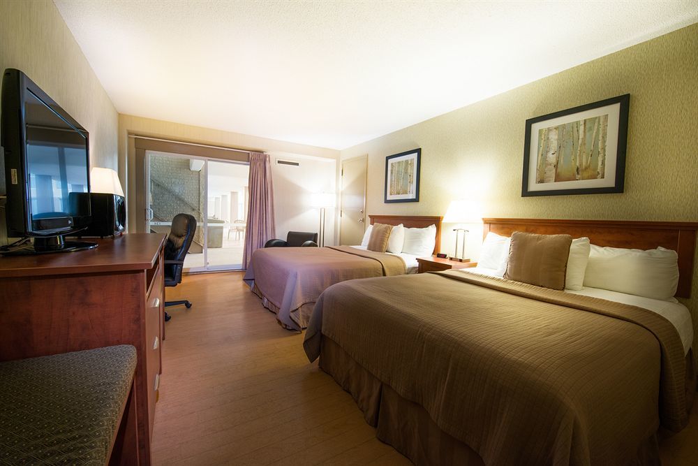 Clarion Hotel & Suites Брандон Экстерьер фото