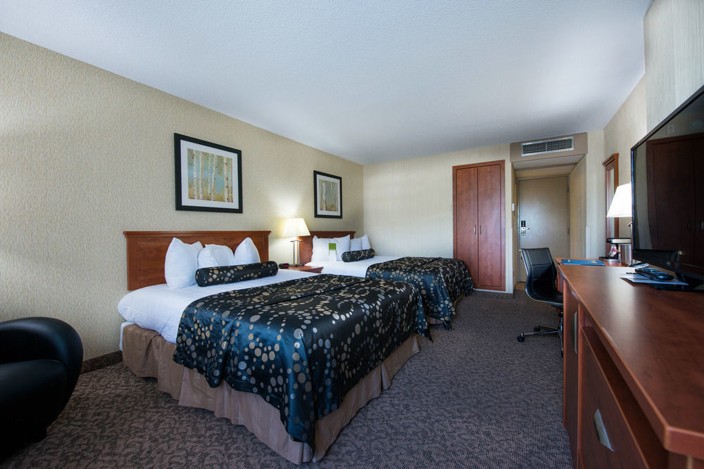 Clarion Hotel & Suites Брандон Экстерьер фото